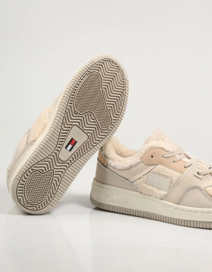  baskets TOMMY HILFIGER Tommy Jeans Warm Basket en Beige 79951