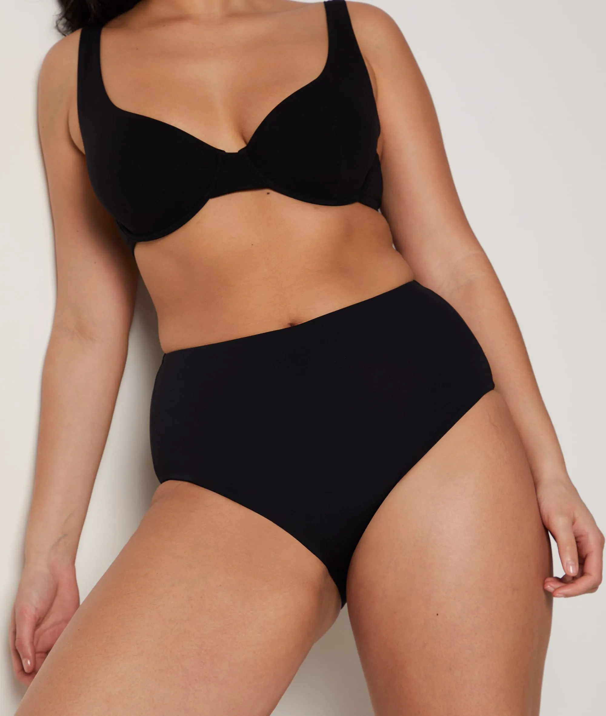 Braguita bikini moldeadora talle alto SCULPT NOIR - ETAM