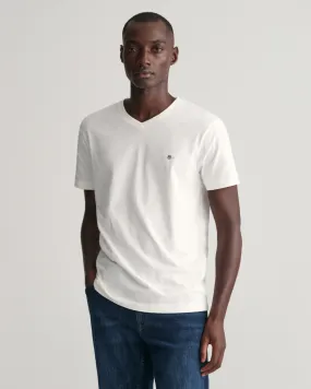 Camiseta Slim Fit Shield con cuello de pico