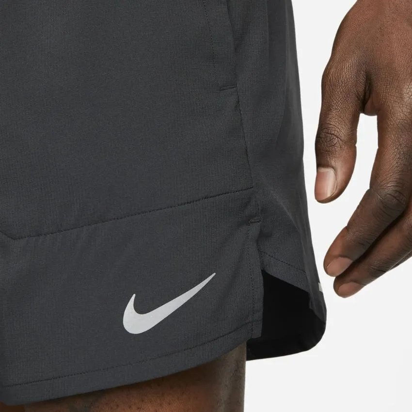 Nike Hombre Shorts Dri-Fit Stride 5in Brief-Lined Shorts Negro 