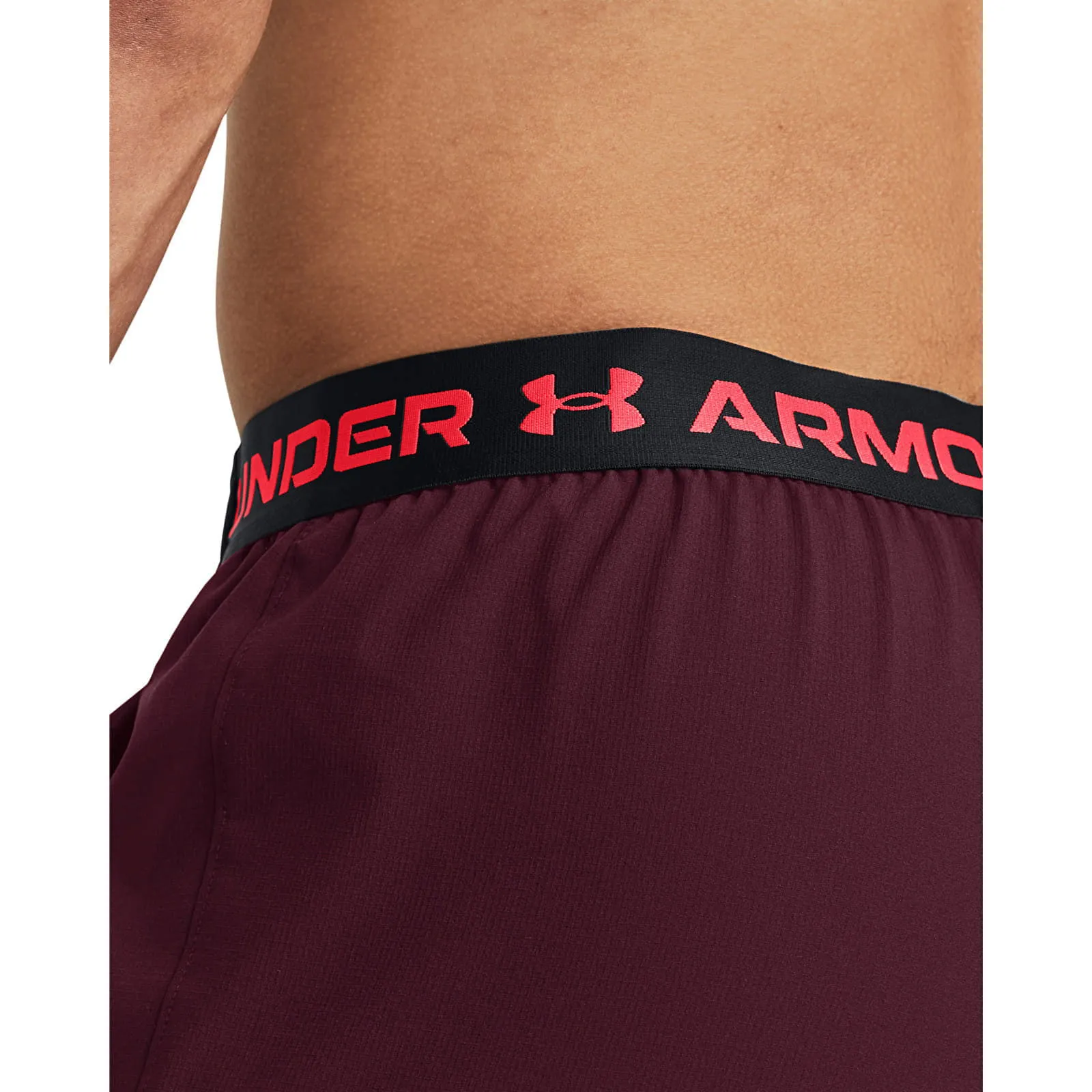 Under Armour Vanish Woven 6in Shorts